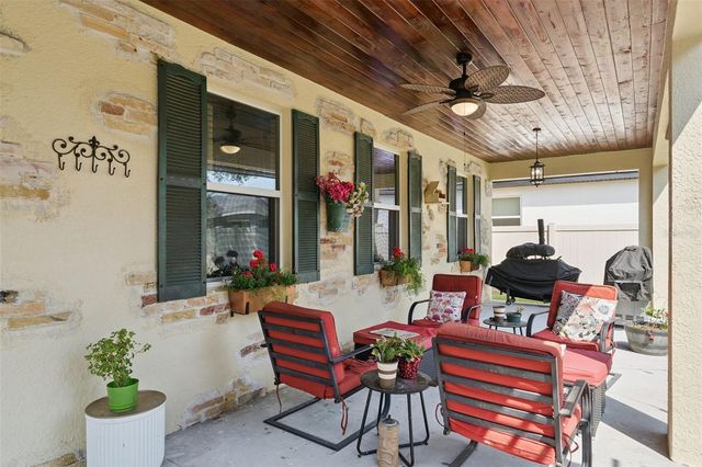 1128 WHITE WATER BAY DRIVE, Groveland, FL 34736