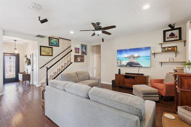 1128 WHITE WATER BAY DRIVE, Groveland, FL 34736