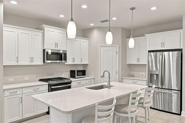 12736 SEASONG TERRACE, Lakewood Ranch, FL 34211