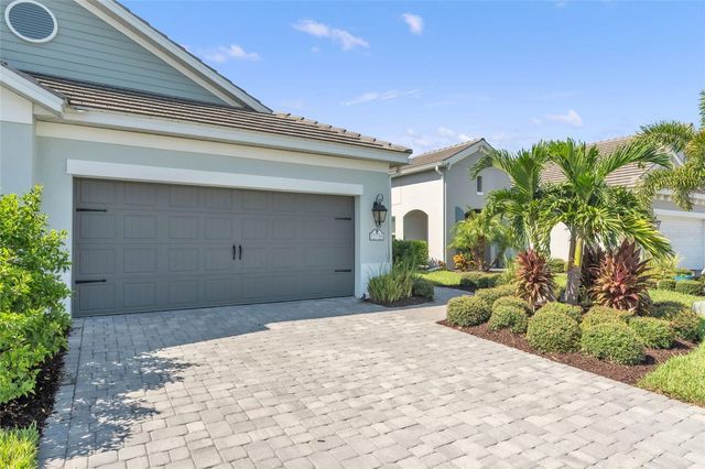 12736 SEASONG TERRACE, Lakewood Ranch, FL 34211