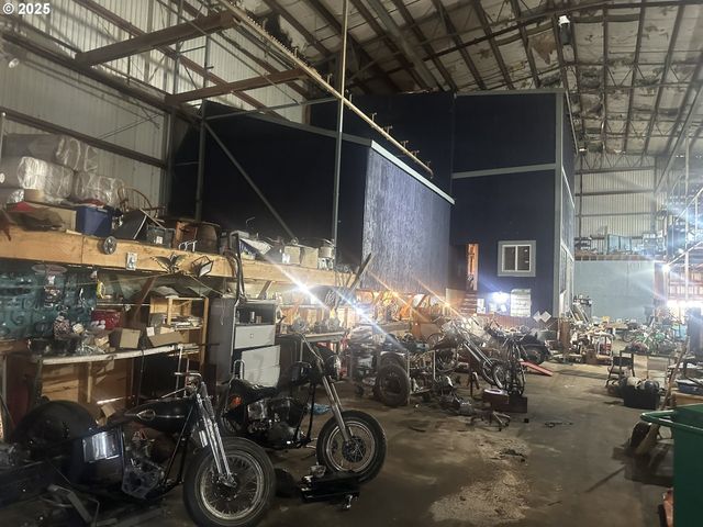 700 PARK Ave 703,625, Lakeside, OR 97449