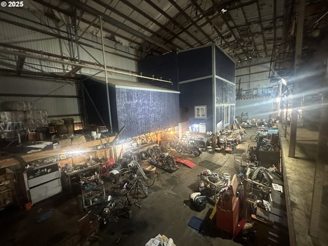 700 PARK Ave 703,625, Lakeside, OR 97449