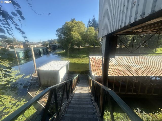 700 PARK Ave 703,625, Lakeside, OR 97449