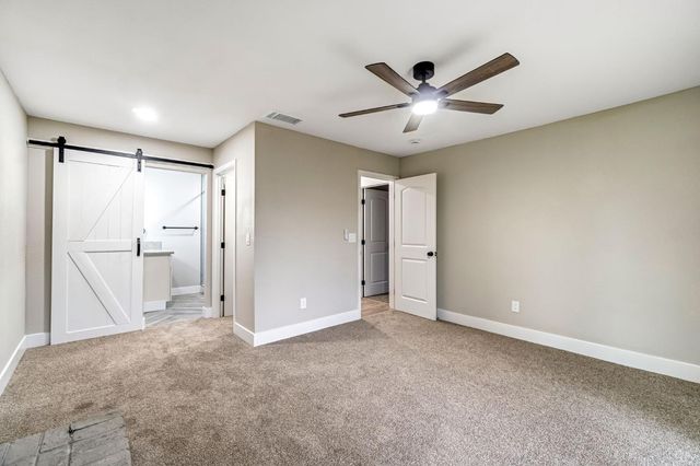 3038 E Sample Avenue, Fresno, CA 93710