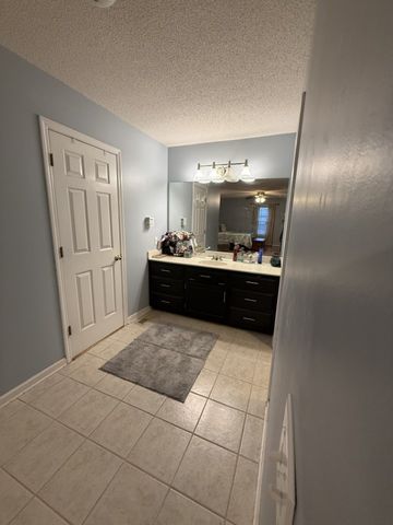 405 Robins St, E, Lawrenceburg, TN 38464