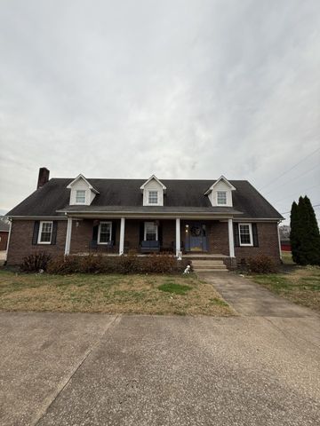 405 Robins St, E, Lawrenceburg, TN 38464