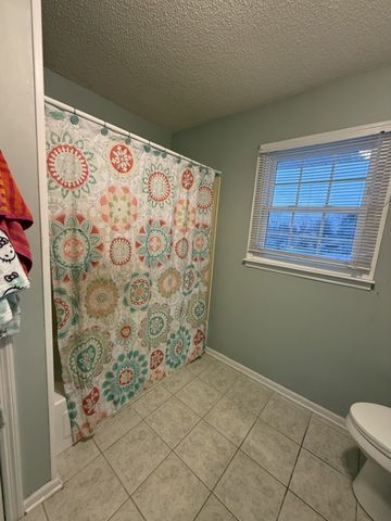 405 Robins St, E, Lawrenceburg, TN 38464