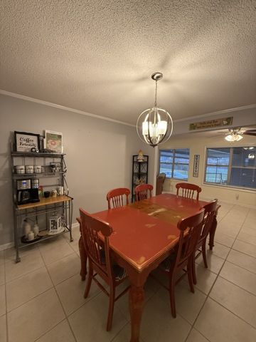 405 Robins St, E, Lawrenceburg, TN 38464