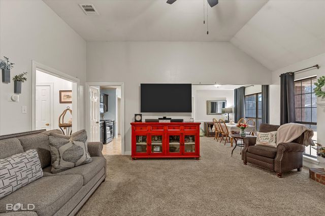 2113 Starling Drive, Bossier City, LA 71111