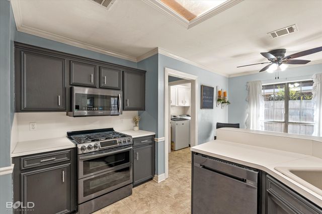 2113 Starling Drive, Bossier City, LA 71111