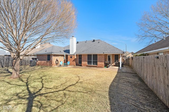 2113 Starling Drive, Bossier City, LA 71111