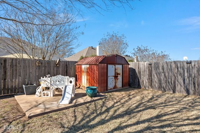 2113 Starling Drive, Bossier City, LA 71111