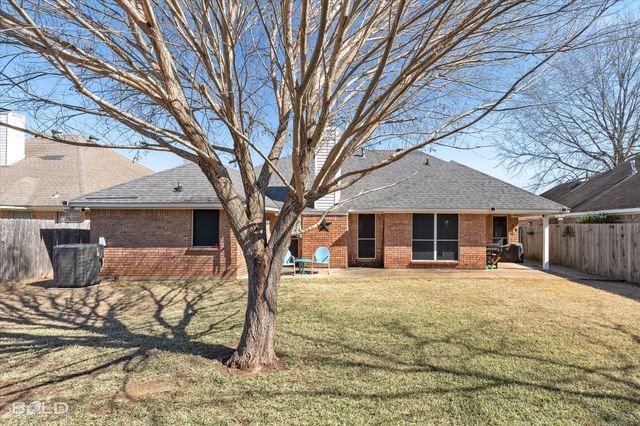 2113 Starling Drive, Bossier City, LA 71111