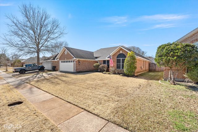2113 Starling Drive, Bossier City, LA 71111