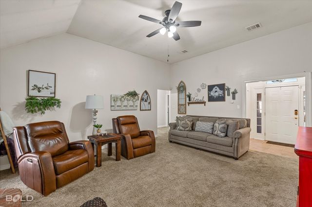 2113 Starling Drive, Bossier City, LA 71111