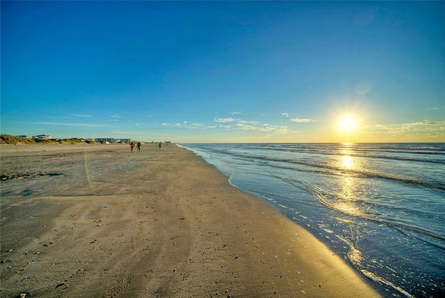 700 Island Retreat Road 146, Port Aransas, TX 78373