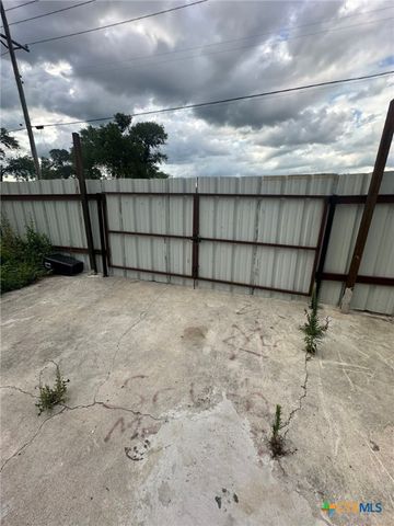 1910 N Gray Street, Killeen, TX 76541