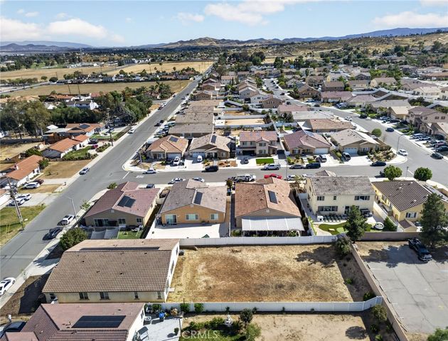 1562 Mckimball Road, Perris, CA 92570