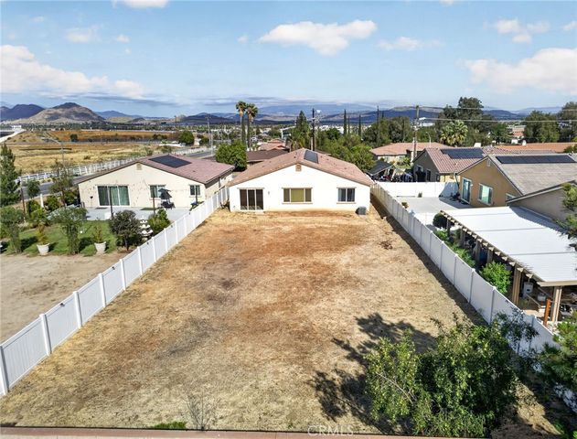 1562 Mckimball Road, Perris, CA 92570