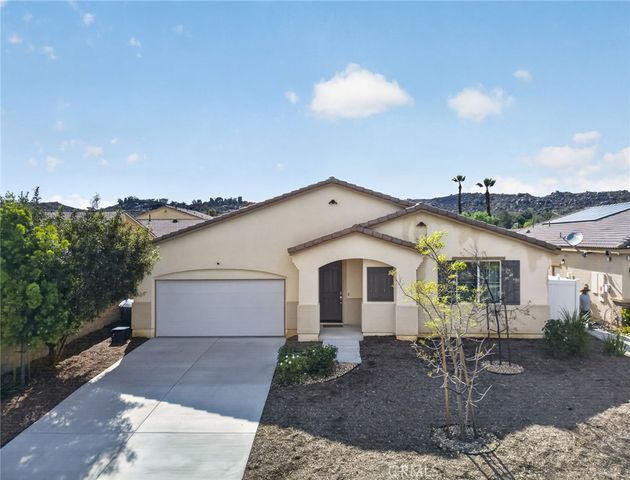 1562 Mckimball Road, Perris, CA 92570