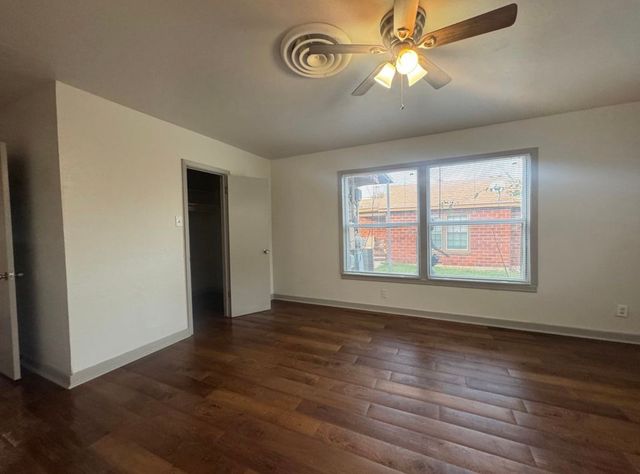 3701 Meadowbrook Drive B, Fort Worth, TX 76103