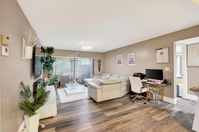 7539 Greenlake Way, Boynton Beach, FL 33436
