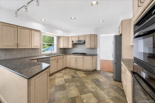 983 Palmer Avenue, Mamaroneck, NY 10543