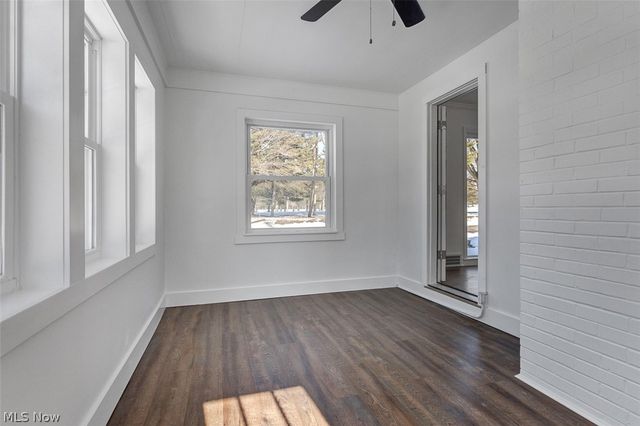 1040 Thorndale Drive, Akron, OH 44320