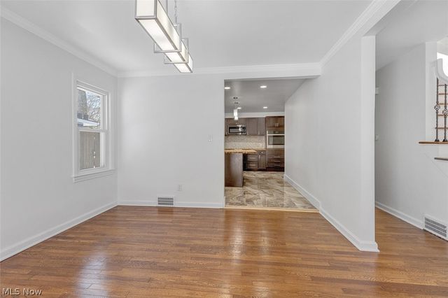 1040 Thorndale Drive, Akron, OH 44320