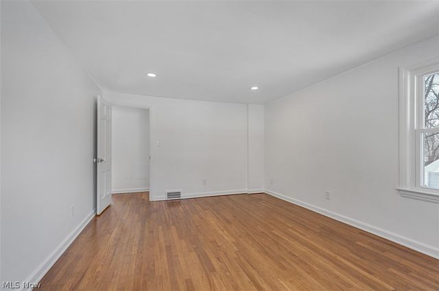 1040 Thorndale Drive, Akron, OH 44320