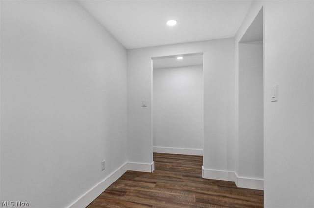 1040 Thorndale Drive, Akron, OH 44320