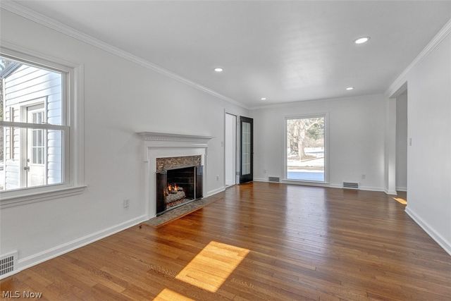 1040 Thorndale Drive, Akron, OH 44320