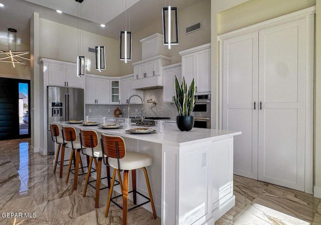 5664 Rio Bonito Circle, El Paso, TX 79932