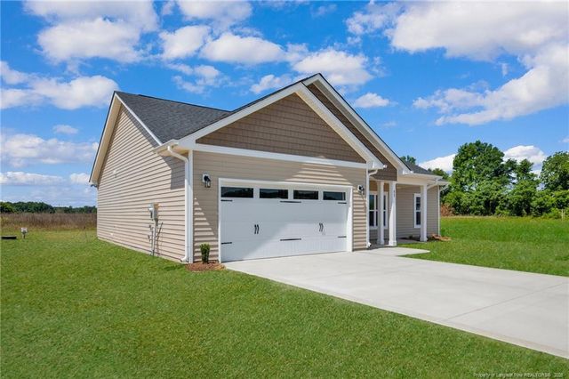 310 Libby Lane, Pinebluff, NC 28373
