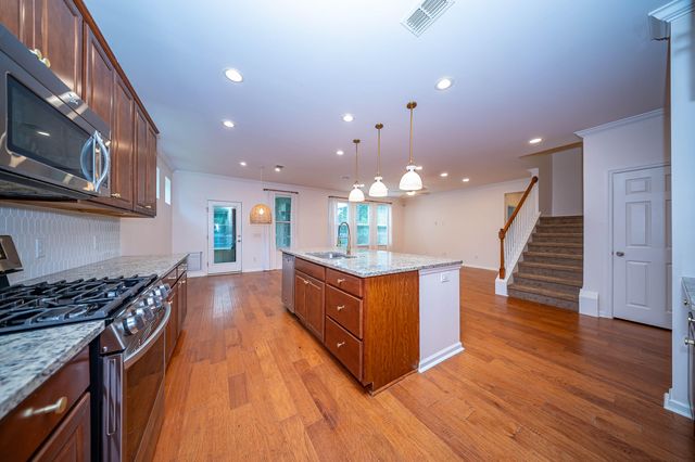 204 Buttercup Lane, Summerville, SC 29486