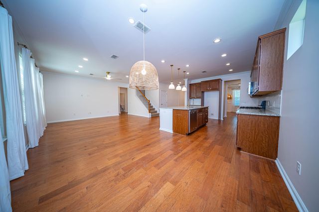 204 Buttercup Lane, Summerville, SC 29486