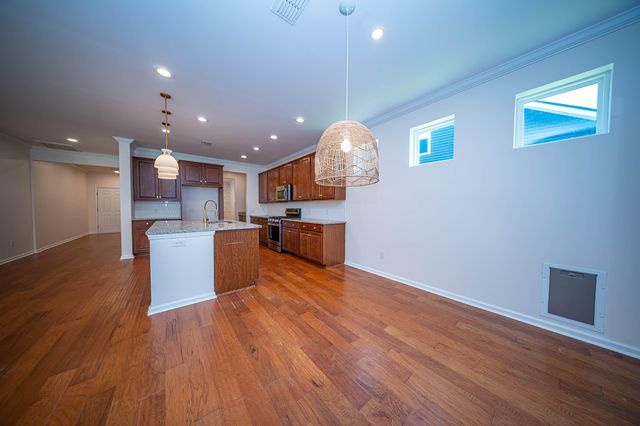 204 Buttercup Lane, Summerville, SC 29486