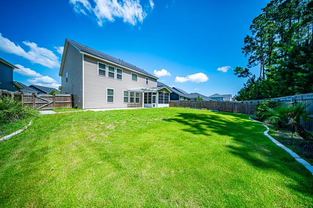 204 Buttercup Lane, Summerville, SC 29486