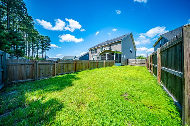 204 Buttercup Lane, Summerville, SC 29486