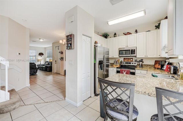 936 NE 29th Ter, Homestead, FL 33033