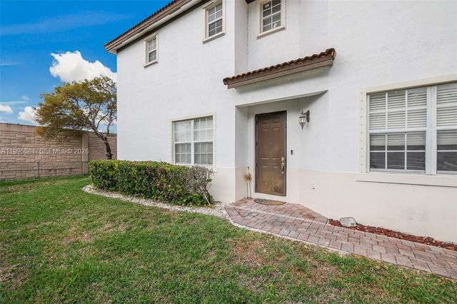 936 NE 29th Ter, Homestead, FL 33033