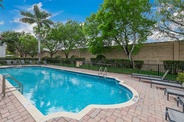 936 NE 29th Ter, Homestead, FL 33033