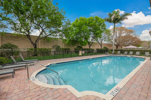 936 NE 29th Ter, Homestead, FL 33033