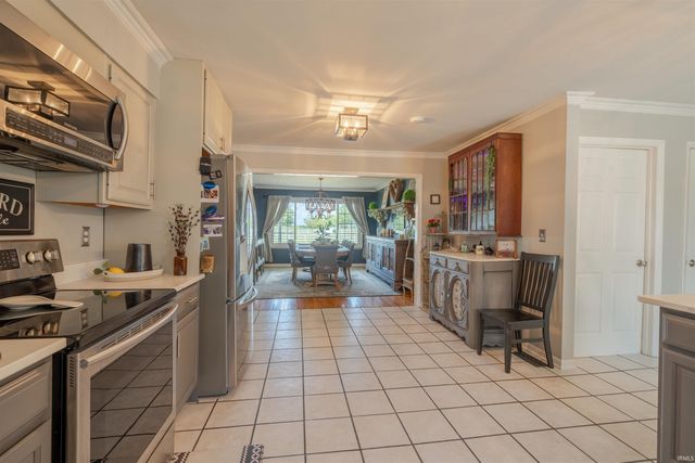 8955 Telephone Road, Chandler, IN 47610