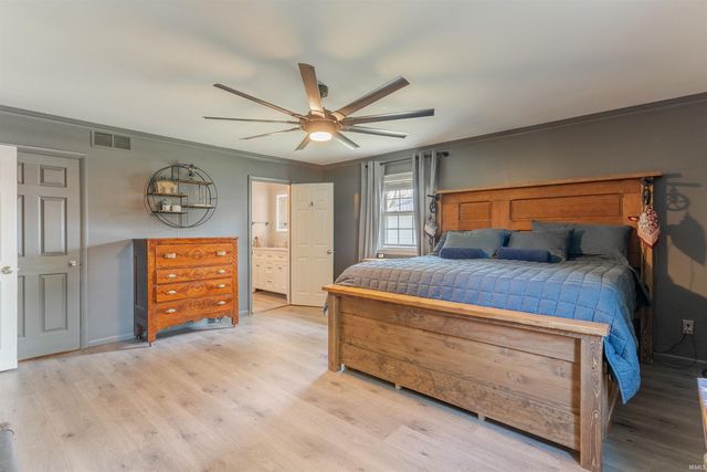 8955 Telephone Road, Chandler, IN 47610