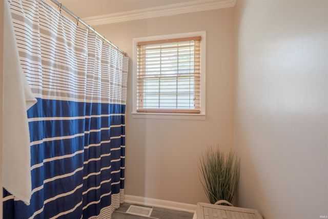 8955 Telephone Road, Chandler, IN 47610