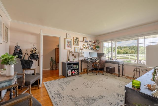 8955 Telephone Road, Chandler, IN 47610