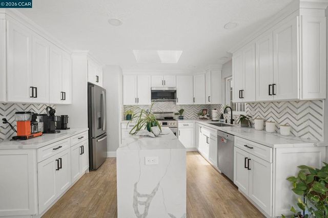 69 Fordham Ct, Pleasant Hill, CA 94523