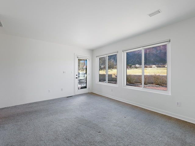 463 Seasons Drive, Grand Junction, CO 81507