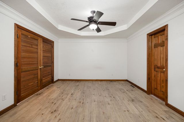 3534 E Whitehall Drive, Springfield, MO 65809